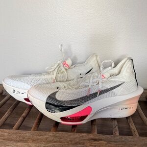New Nike Alphafly 3s Guava, Hyper Pink and White Size 7